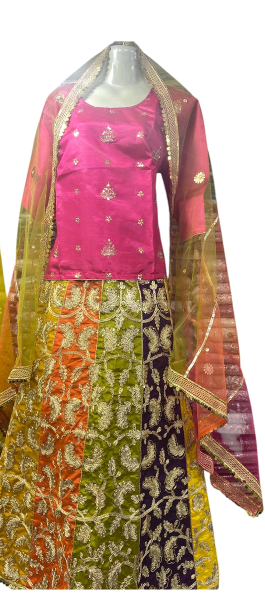 MEHNDI LEHNGA